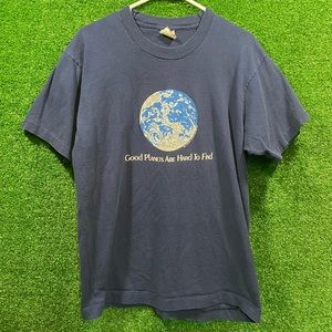 Vintage 80’s Good planets are hard to find t shirt